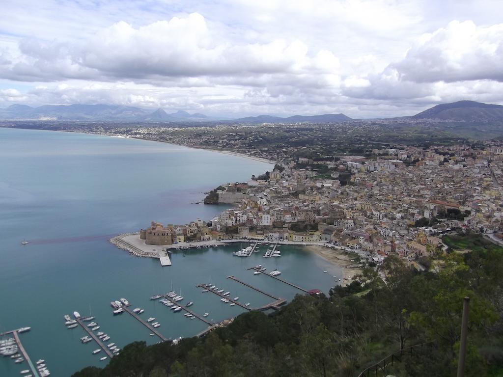 Zu Pippinu Apartment Castellammare del Golfo Exterior photo